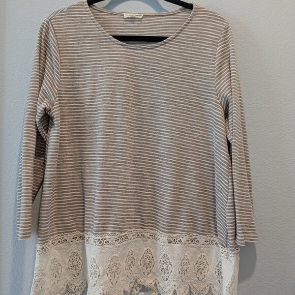 Blushing Heart Tunic Top - Large - Picture 1 of 6